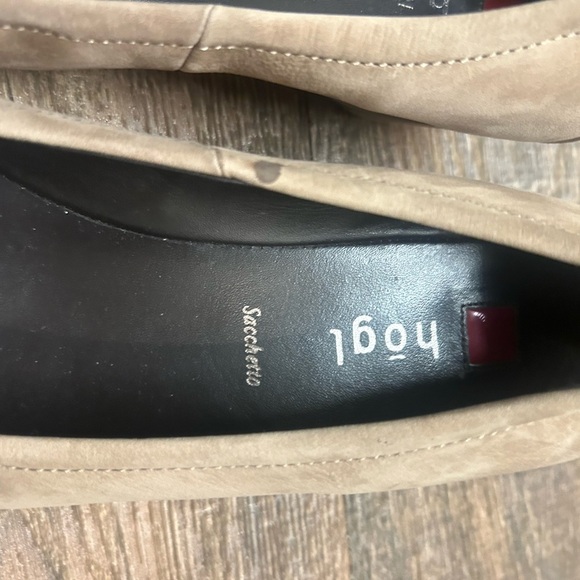 HOGL NWOT 7 Suede wedges with stone/feather embellishments - Picture 7 of 15